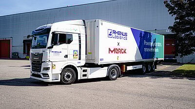 Rhenus renforce son partenariat initié il y a 15 ans avec Merck et lance une solution logistique bas carbone en Alsace